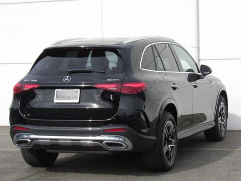 New 2025 Mercedes-Benz GLC 300 4MATIC image 6