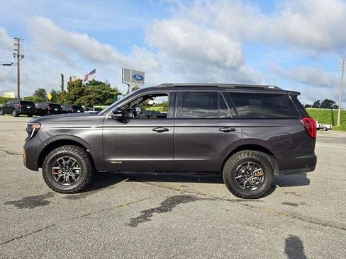 Certified 2025 Ford Expedition Tremor AWD/4WD image 4