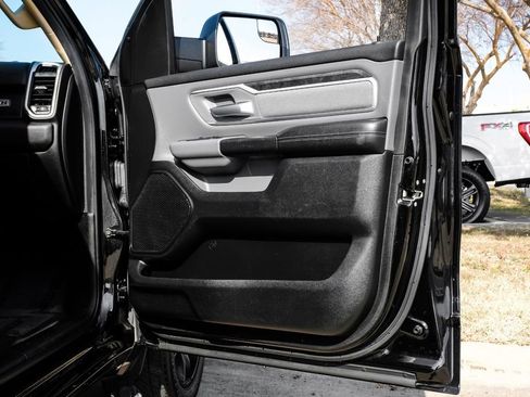 Used 2020 RAM 1500 Big Horn RWD image 43