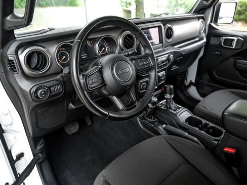 Used 2022 Jeep Gladiator Sport AWD/4WD image 25