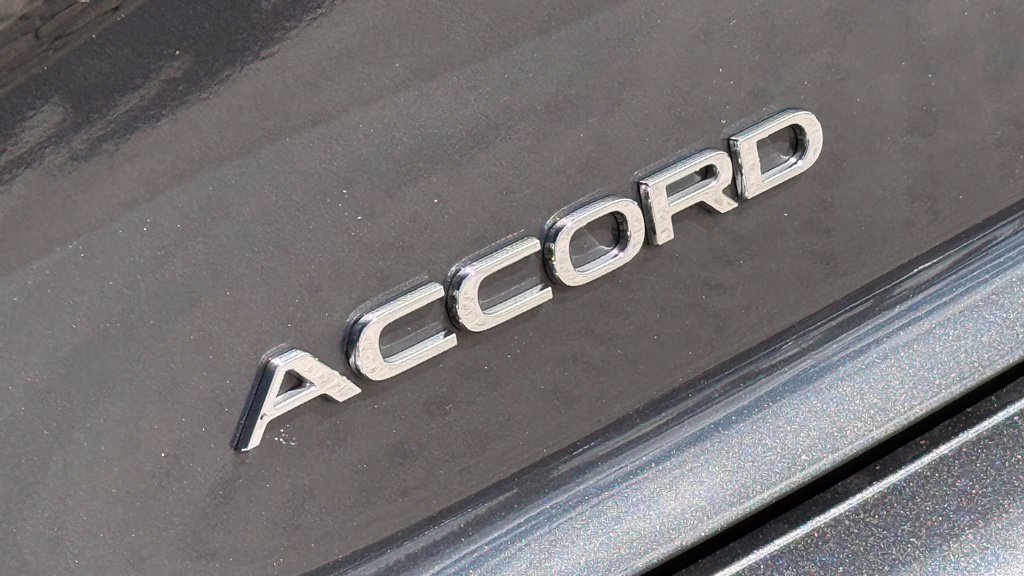 Used 2025 Honda Accord SE image 18