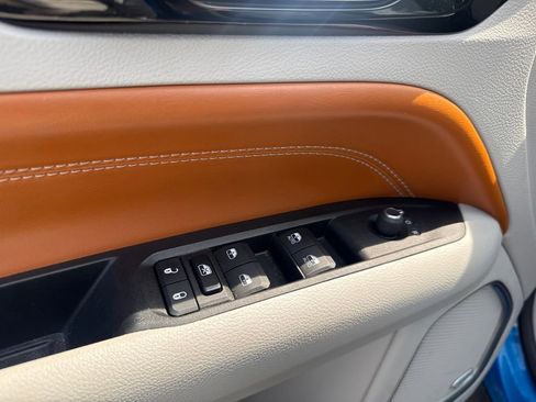 Used 2022 Jeep Compass Limited w/ Sun and Sound Group image 14