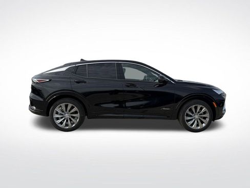New 2026 Buick Envista Avenir image 9
