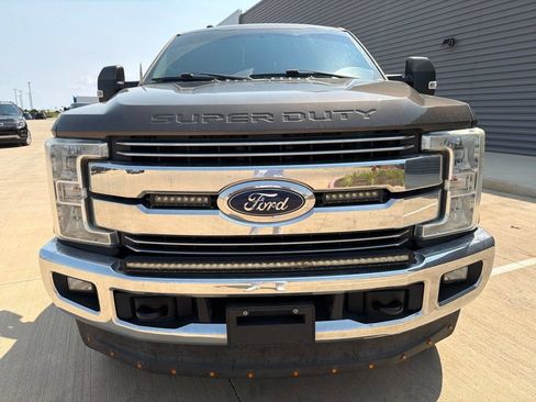 Used 2017 Ford F250 Lariat w/ Lariat Value Package AWD/4WD image 7
