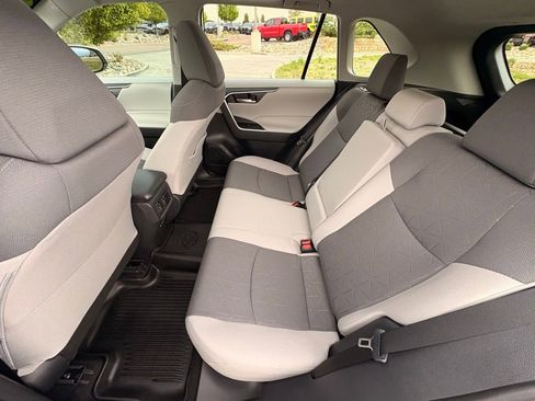 Used 2025 Toyota RAV4 XLE w/ Convenience Package AWD/4WD image 30