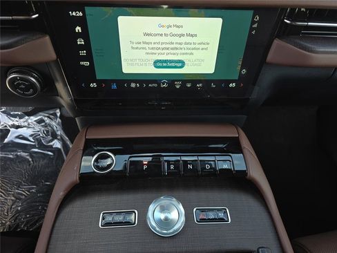 New 2026 Lincoln Navigator Reserve image 17