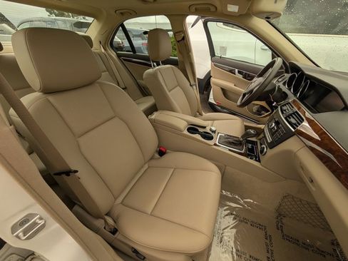 Used 2013 Mercedes-Benz C 300 Sport image 25