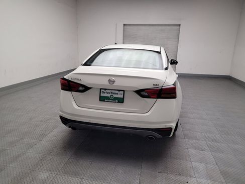 Used 2022 Nissan Altima 2.5 SR FWD image 7