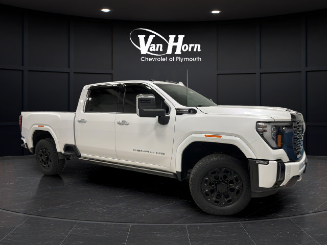 Used 2024 GMC Sierra 3500 Denali Ultimate AWD/4WD image 1