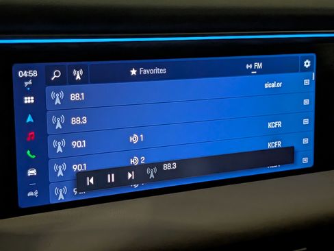 Certified 2025 Porsche Macan Electric image 34