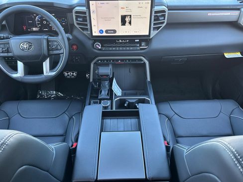 New 2026 Toyota Sequoia SR5 AWD/4WD image 4