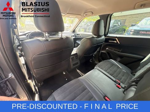 Used 2022 Mitsubishi Outlander SE AWD/4WD image 23