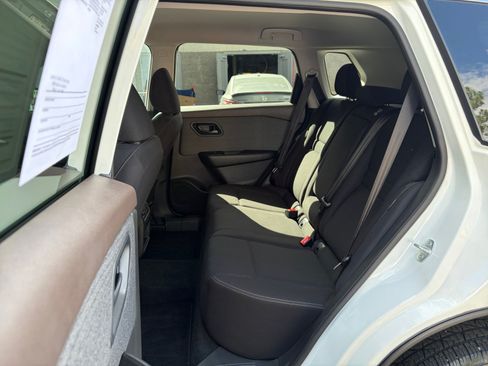Used 2023 Nissan Rogue S FWD image 24