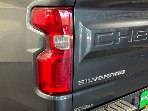 Used 2019 Chevrolet Silverado 1500 RST w/ All-Star Edition image 35