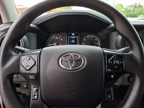 Certified 2022 Toyota Tacoma SR AWD/4WD image 18