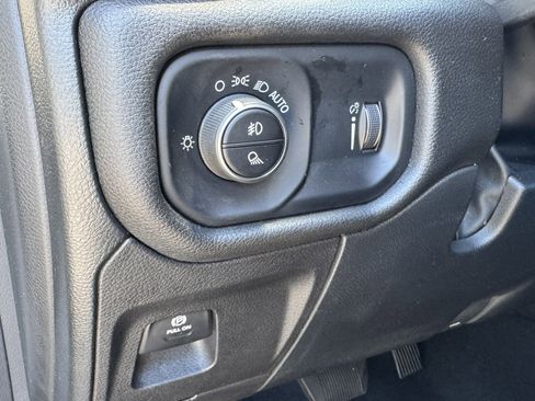 Used 2022 RAM 1500 Big Horn RWD image 34
