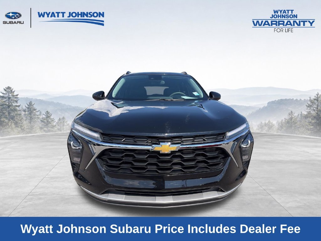 Used 2024 Chevrolet Trax LT FWD image 15
