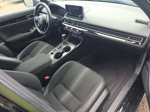 Used 2025 Honda Civic Sport image 14