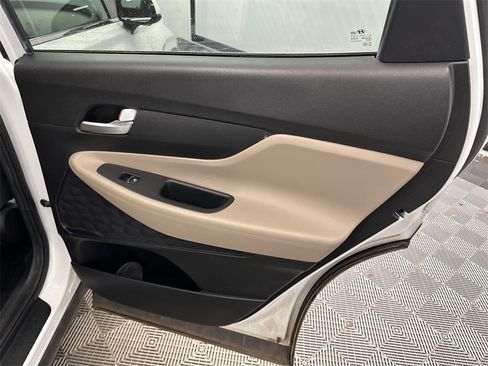 Used 2022 Hyundai Santa Fe SEL image 17