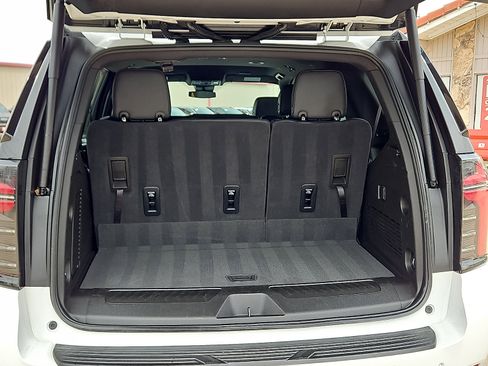 Used 2025 Chevrolet Tahoe LT AWD/4WD image 6