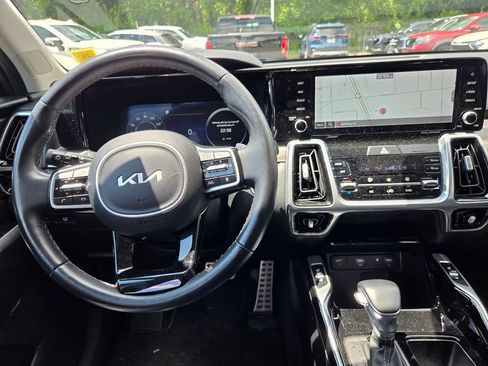 Used 2022 Kia Sorento SX Prestige AWD/4WD image 11