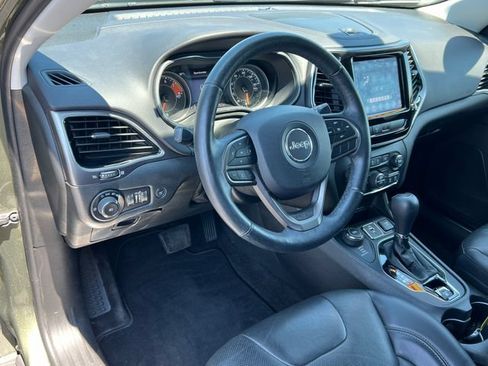 Used 2019 Jeep Cherokee Limited AWD/4WD image 19