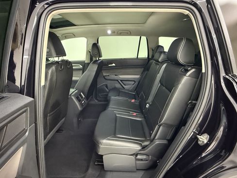 Used 2023 Volkswagen Atlas SE w/ Panoramic Sunroof Package AWD/4WD image 24