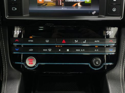Used 2018 Jaguar F-PACE S image 26