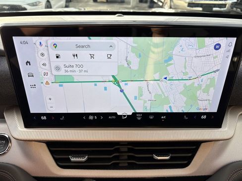 Used 2025 Ford Explorer Active image 25