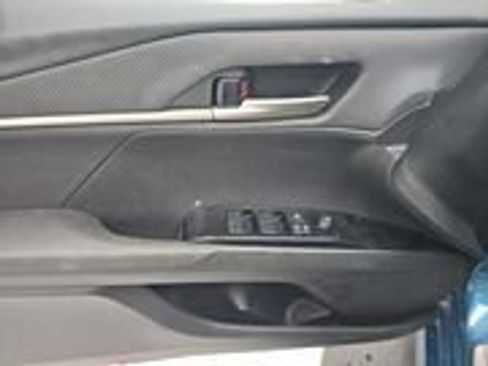 Certified 2025 Toyota Camry SE FWD image 9