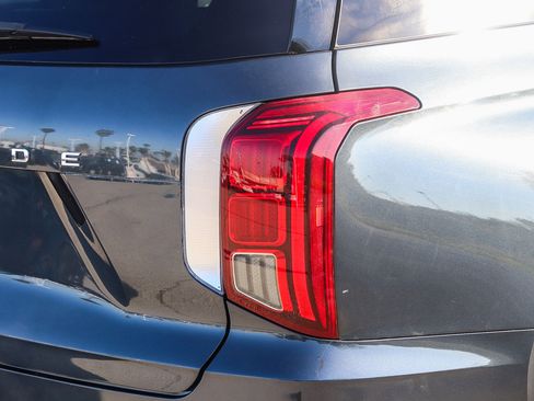 Used 2020 Hyundai Palisade Limited image 10