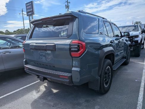 Used 2025 Toyota 4Runner TRD Off-Road Premium AWD/4WD image 7