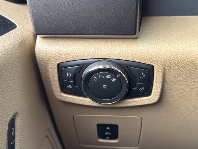 Used 2016 Ford F150 XLT w/ Equipment Group 302A Luxury AWD/4WD image 37