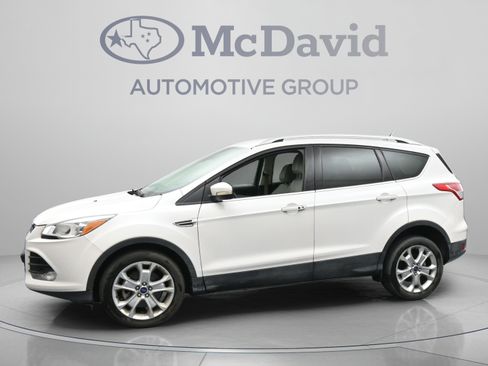 Used 2016 Ford Escape Titanium FWD image 5