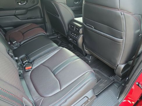 New 2025 Honda Pilot Black Edition image 11