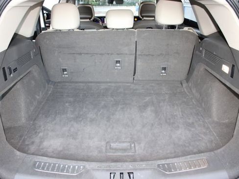 Used 2024 Lincoln Nautilus Reserve AWD/4WD image 23