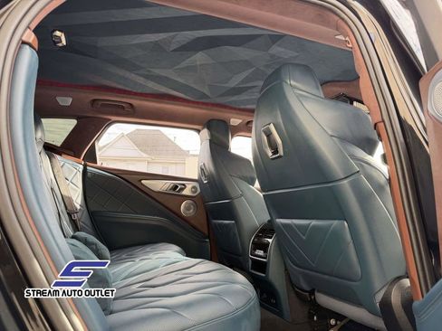 Used 2023 BMW XM image 23