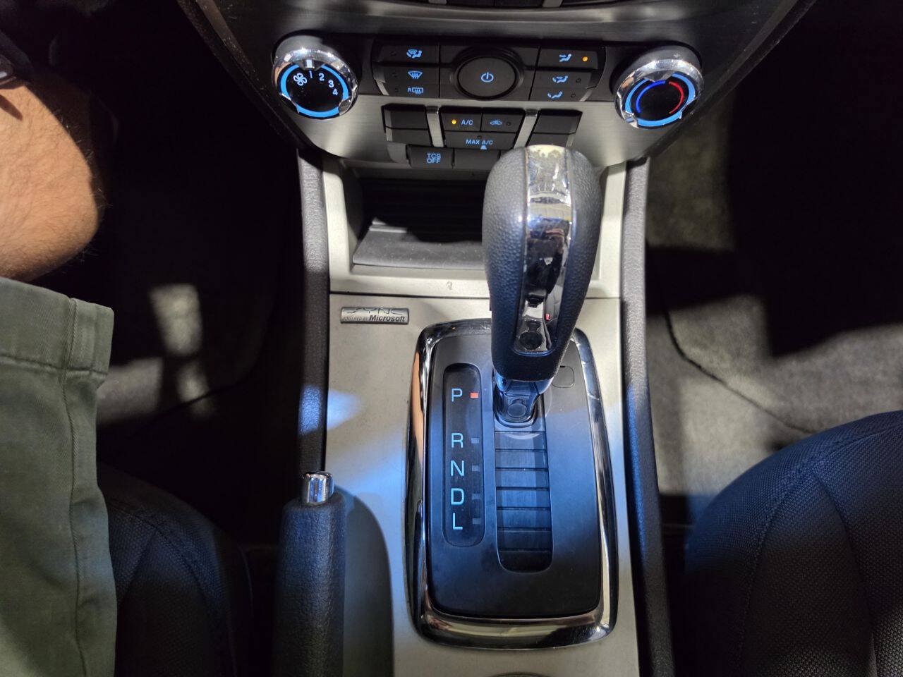 Used 2012 Ford Fusion SE FWD image 38