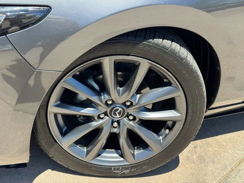 Used 2019 MAZDA MAZDA3 Hatchback w/ Preferred Package FWD image 50