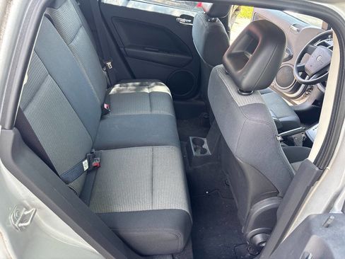 Used 2009 Dodge Caliber SXT FWD image 16