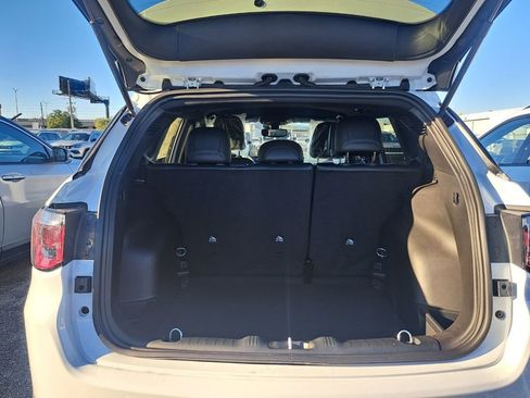 New 2026 Jeep Compass Latitude image 25