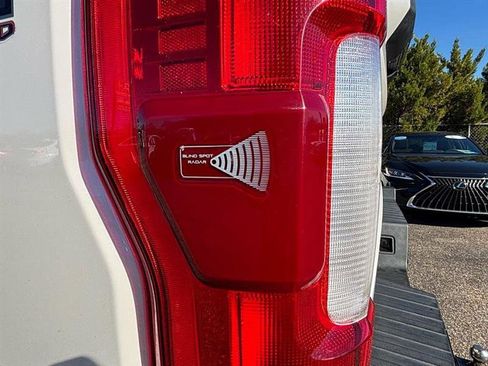 Used 2017 Ford F250 Lariat w/ Lariat Ultimate Package image 42