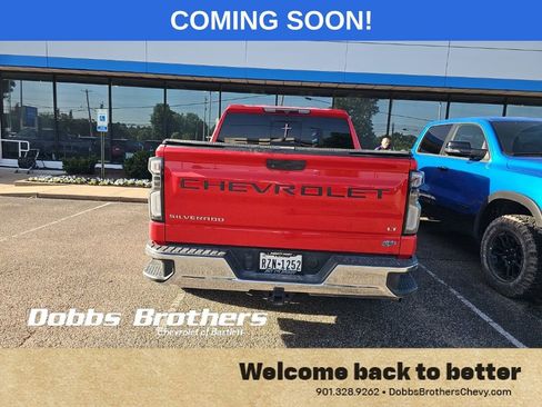 Used 2020 Chevrolet Silverado 1500 LT w/ Texas Edition AWD/4WD image 11