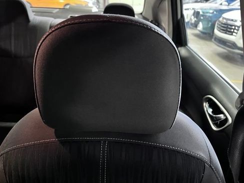 Used 2017 Nissan Sentra SV FWD image 13