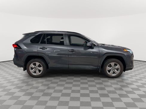 Used 2022 Toyota RAV4 XLE w/ Convenience Package image 8