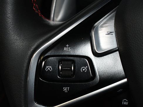 Used 2022 Chevrolet Corvette Stingray Convertible w/ Z51 Performance Package RWD image 29