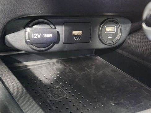 Used 2023 Hyundai Elantra SEL w/ Convenience Package FWD image 22