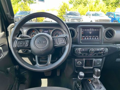 Used 2022 Jeep Wrangler Unlimited Sport AWD/4WD image 24