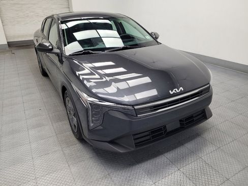 Used 2025 Kia K4 FWD image 14