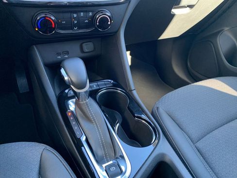 Used 2025 Buick Encore GX Preferred image 39